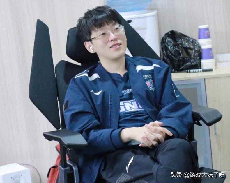 开云体育-Scout重要时刻最后时刻胜出，FPX带队取胜！